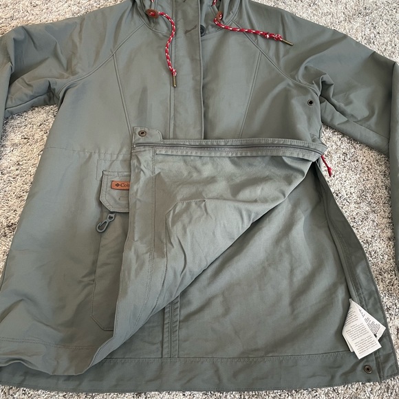 Columbia Rain Jacket - Picture 6 of 6